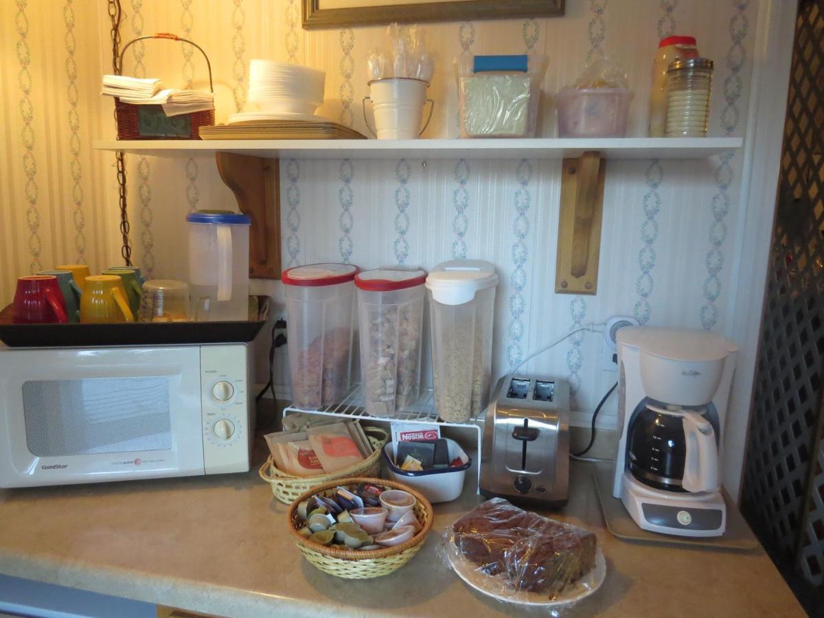 The Pines Country Inn Newcastle エクステリア 写真