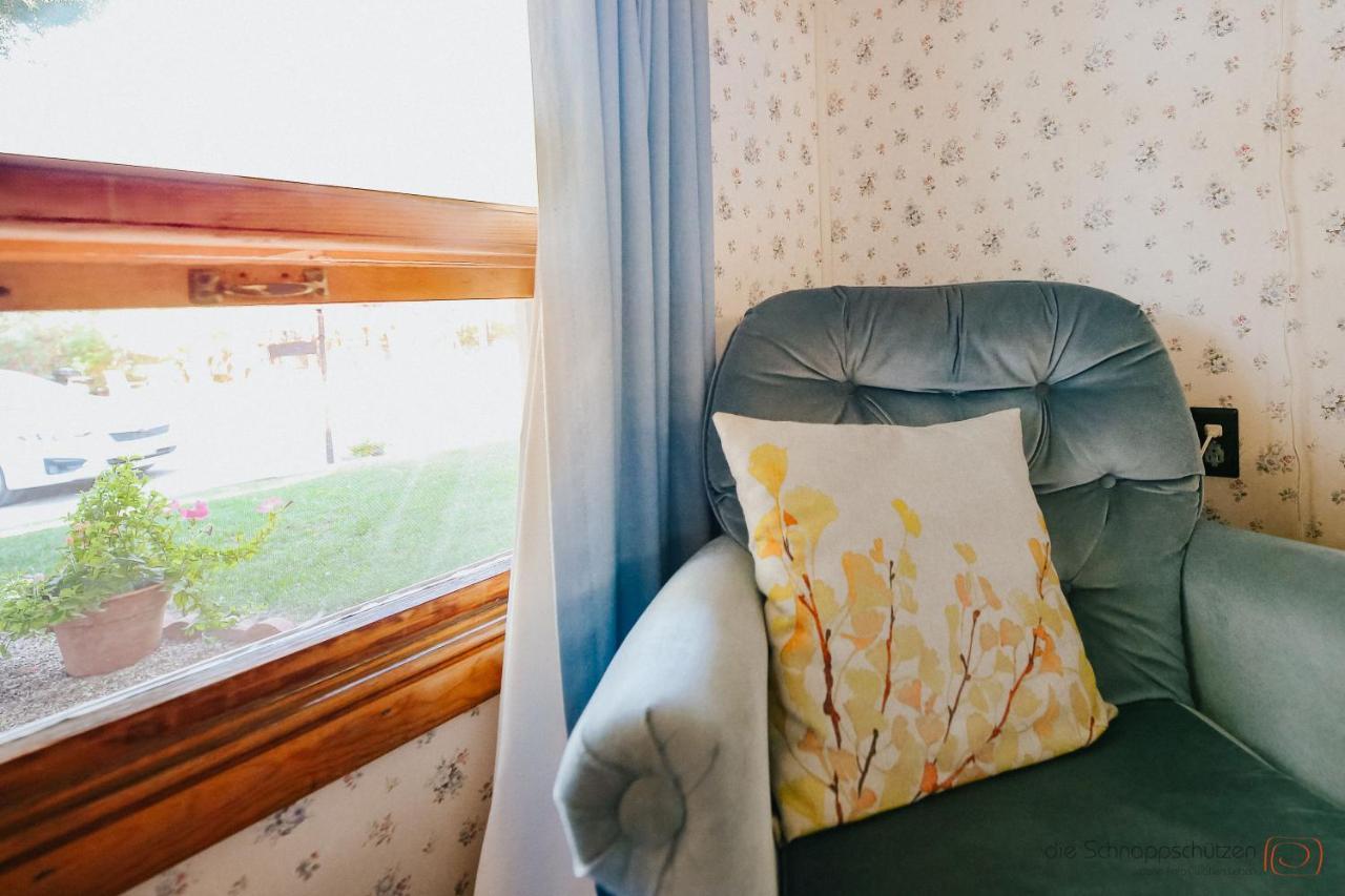 The Pines Country Inn Newcastle エクステリア 写真