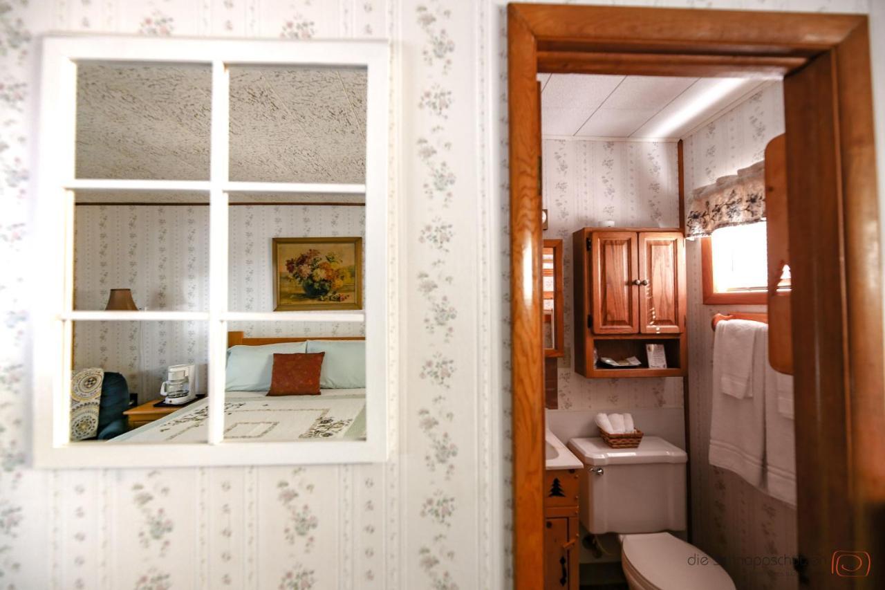 The Pines Country Inn Newcastle エクステリア 写真